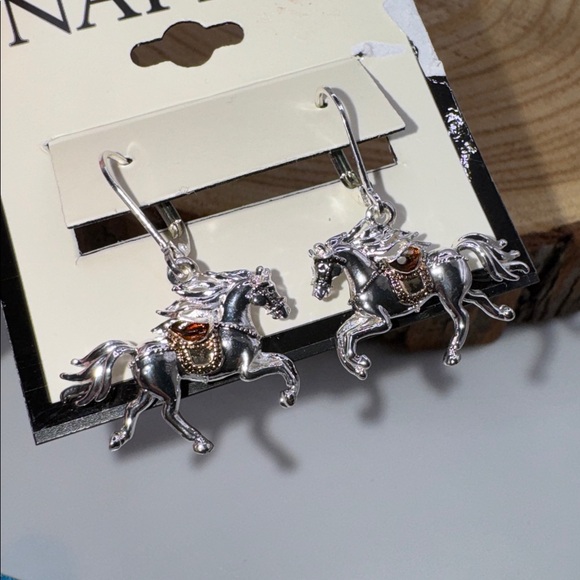 Emberly Jewelry - Galloping Horse Earrings